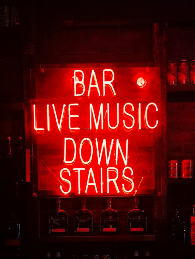 bar-live-music-down-stairs-neon-light-signage-j-sua8lhy4